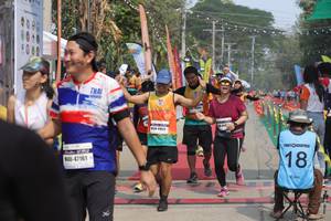 BIB: 454, 47161
                            <button type="button" onclick="openModal(8241578)" class="btn btn-primary btn-sm float-right btn-popup" data-toggle="modal" data-target=".modal-high-quality">
                        <i class="fas fa-shopping-cart"></i> Add to Cart
                    </button>
                                            <button type="button" onclick="isThisMe(8241578, true)" class="btn btn-success btn-sm float-right btn-popup btn-isme hidden" data-toggle="tooltip" data-placement="bottom" title="นี่คือรูปของคุณใช่ไหม คลิกที่นี่เพื่อเอาเข้าอัลบั้ม">
                        <i class="fas fa-plus"></i> Add to album
                    </button>
                    <button type="button" onclick="isThisMe(8241578, false)" class="btn btn-warning btn-sm float-right btn-popup btn-isnotme hidden">
                        <i class="fas fa-ban"></i> Remove from album
                    </button>